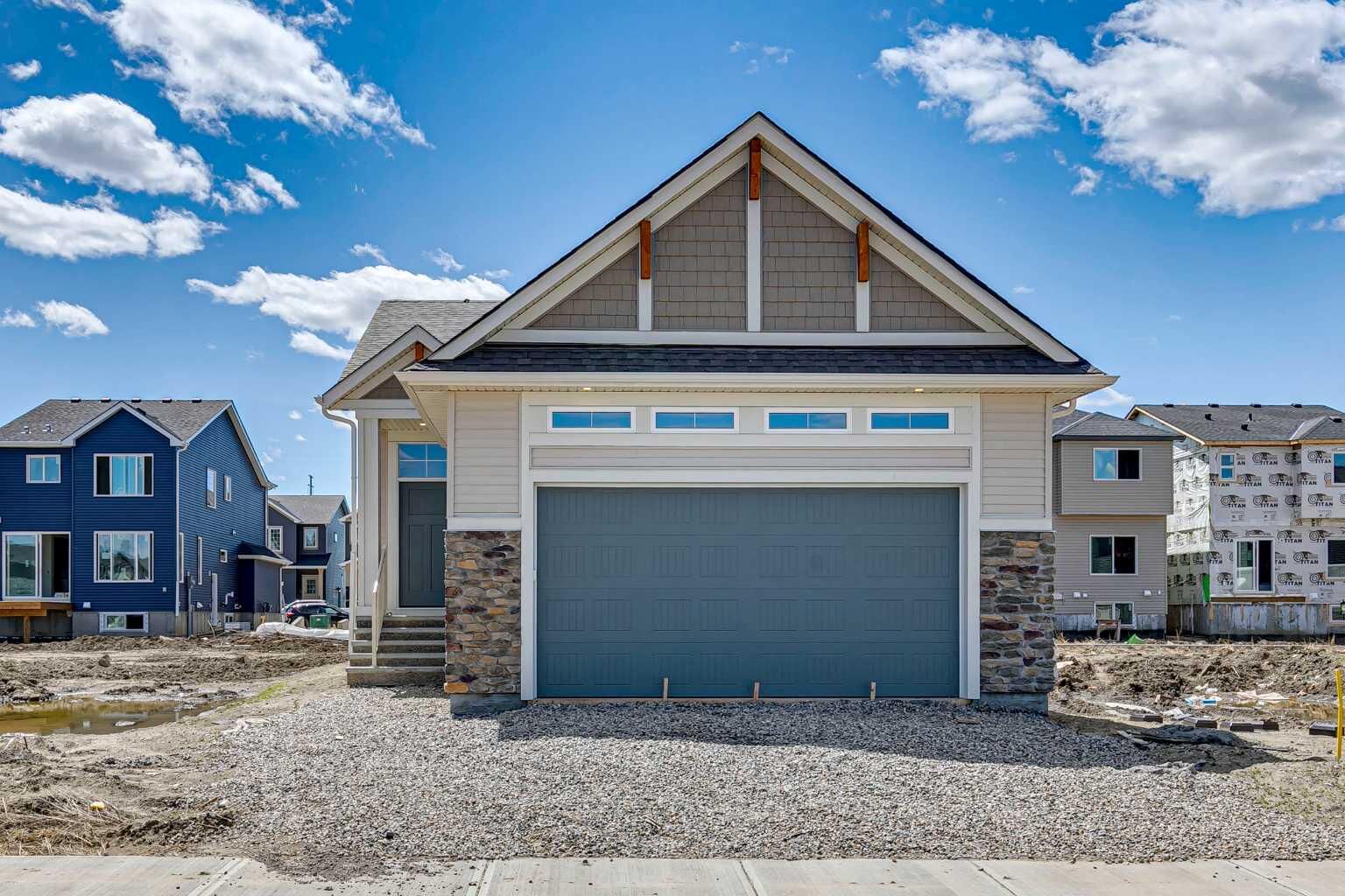 Property Photo: 31 Hotchkiss Avenue SE AB T3S 0T5