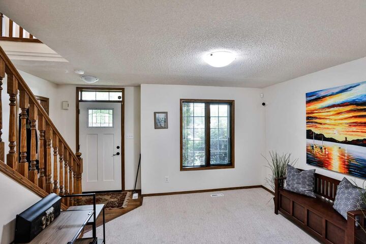 Property Photo:  936 13 Street S  AB T1J 2X2 