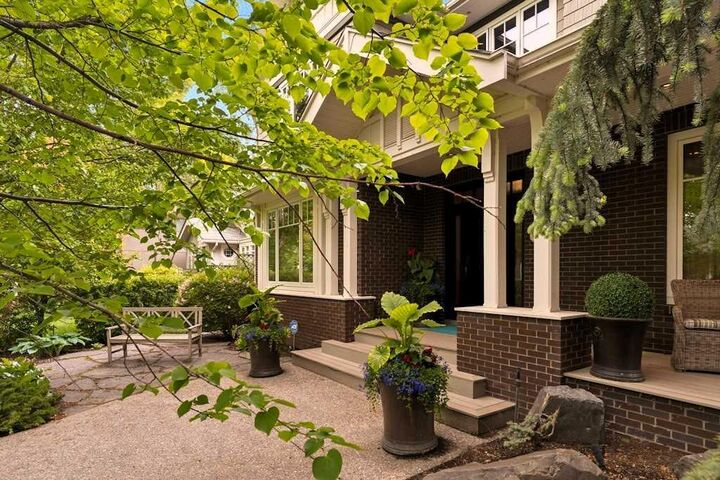 Property Photo:  3028 3 Street SW  AB T2S 1V1 