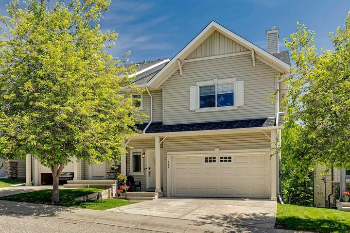 Property Photo:  344 Rockyspring Grove NW  AB T3G 0A8 