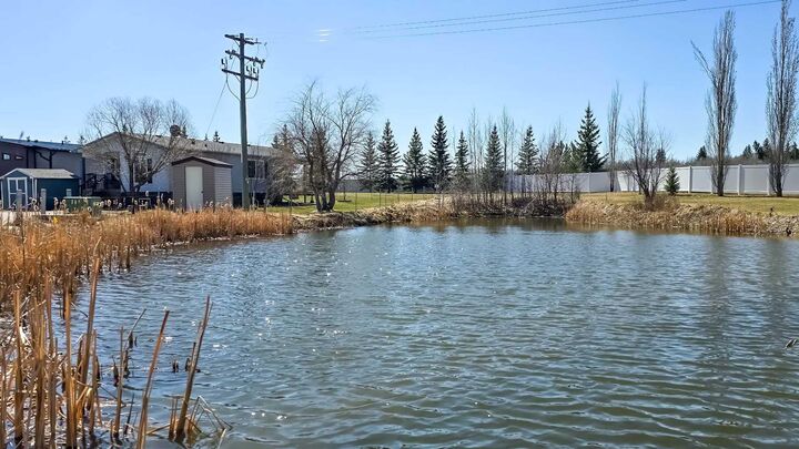 Property Photo:  25074 South Pine Lake Road 3078  AB T0M 1R0 