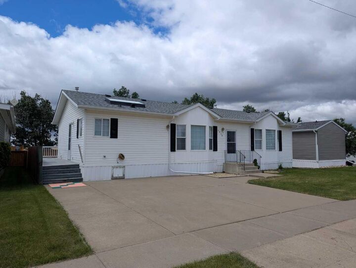 Property Photo: 4926 59 Street AB T0B 2L0
