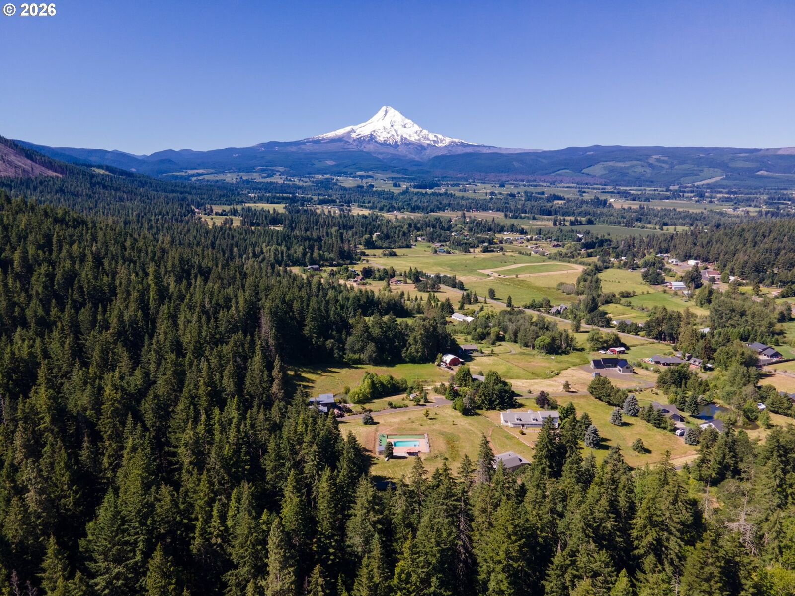 Property Photo: 3955 Country Pine Dr OR 97041
