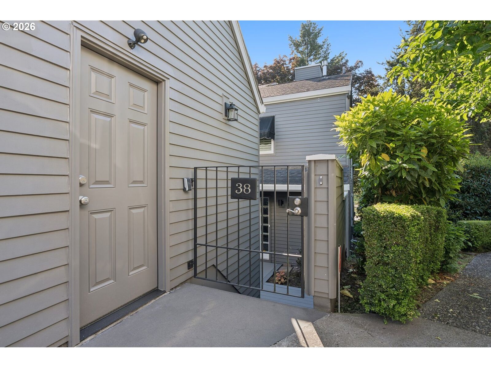 Property Photo:  38 Greenridge Ct  OR 97035 