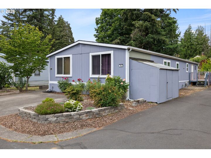 Property Photo:  13141 SE Powell Blvd 18  OR 97236 