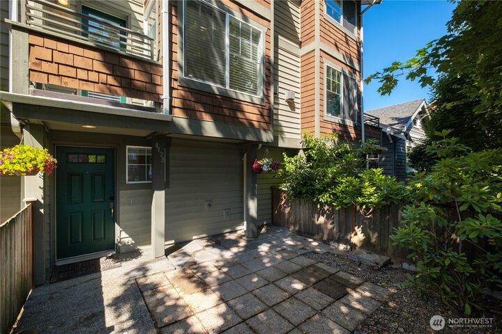Property Photo: 443 NE Ravenna Boulevard B WA 98115