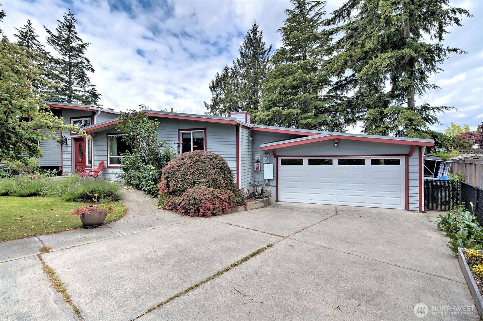 Property Photo: 18701 10th Avenue NE WA 98370