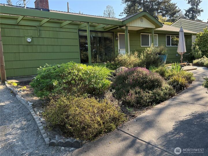 Property Photo: 2145 N 146th Street WA 98133