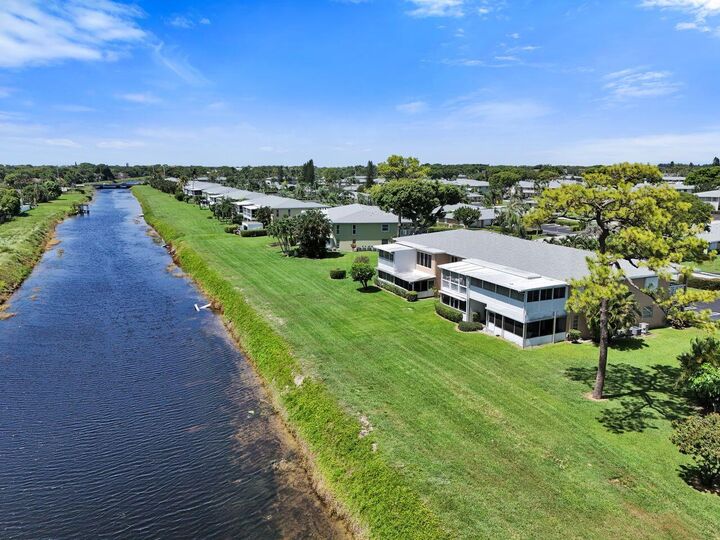 Property Photo:  1050 Citrus Way 203  FL 33445 