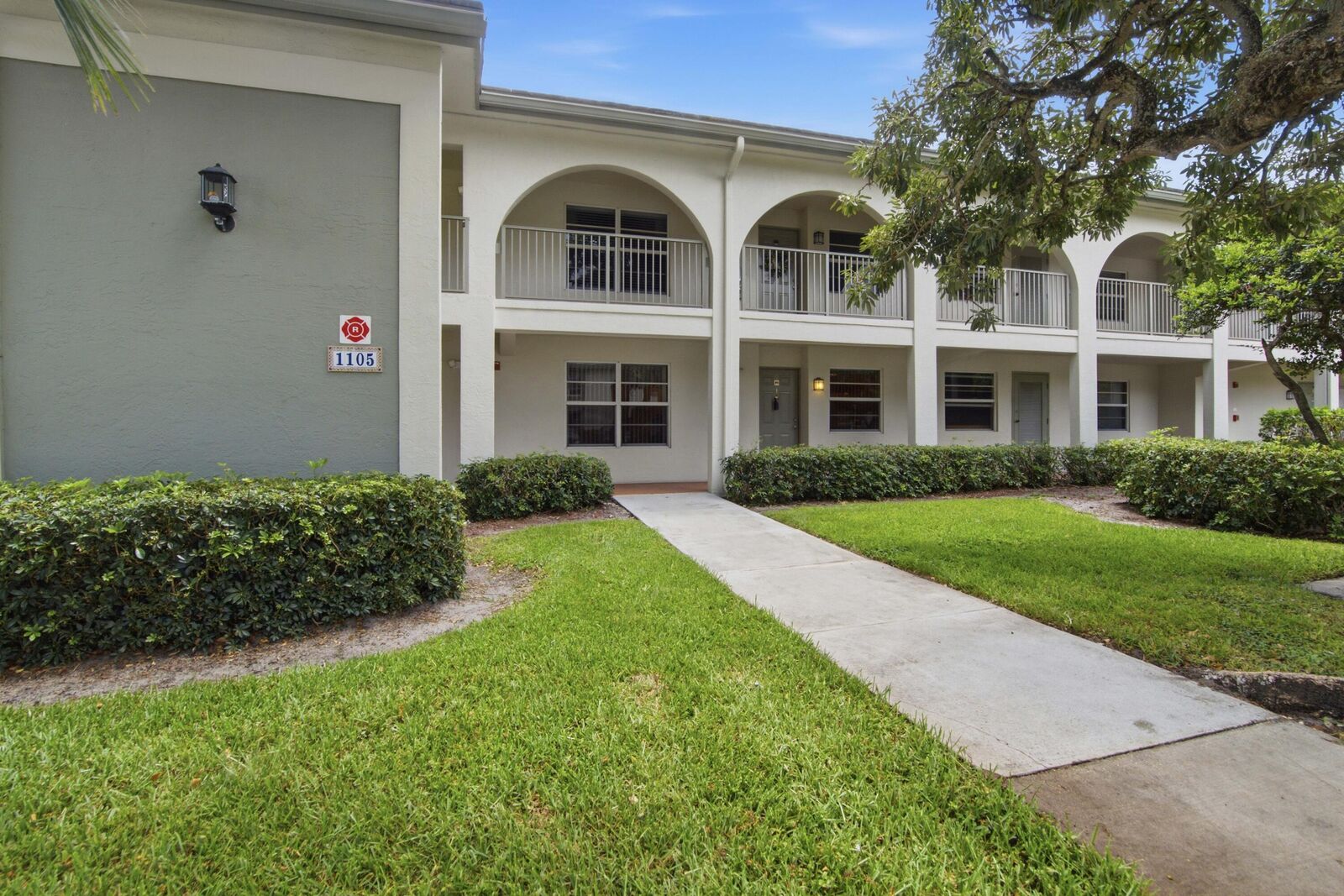 Property Photo: 1105 Bahama Bend B1 FL 33066