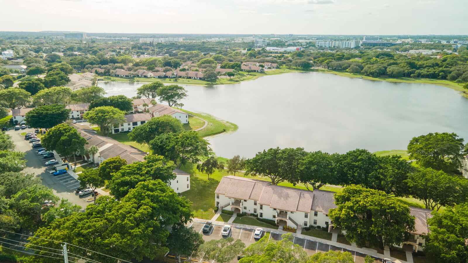 Property Photo: 2900 Olivewood Terrace 201 FL 33431