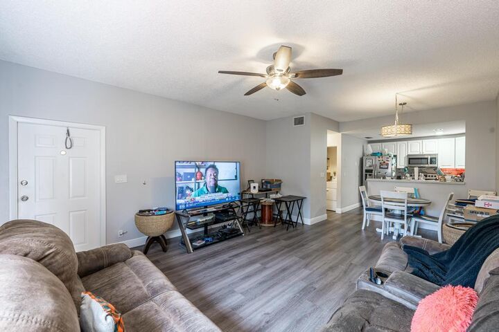 Property Photo:  151 SW 95th Terrace 106  FL 33025 