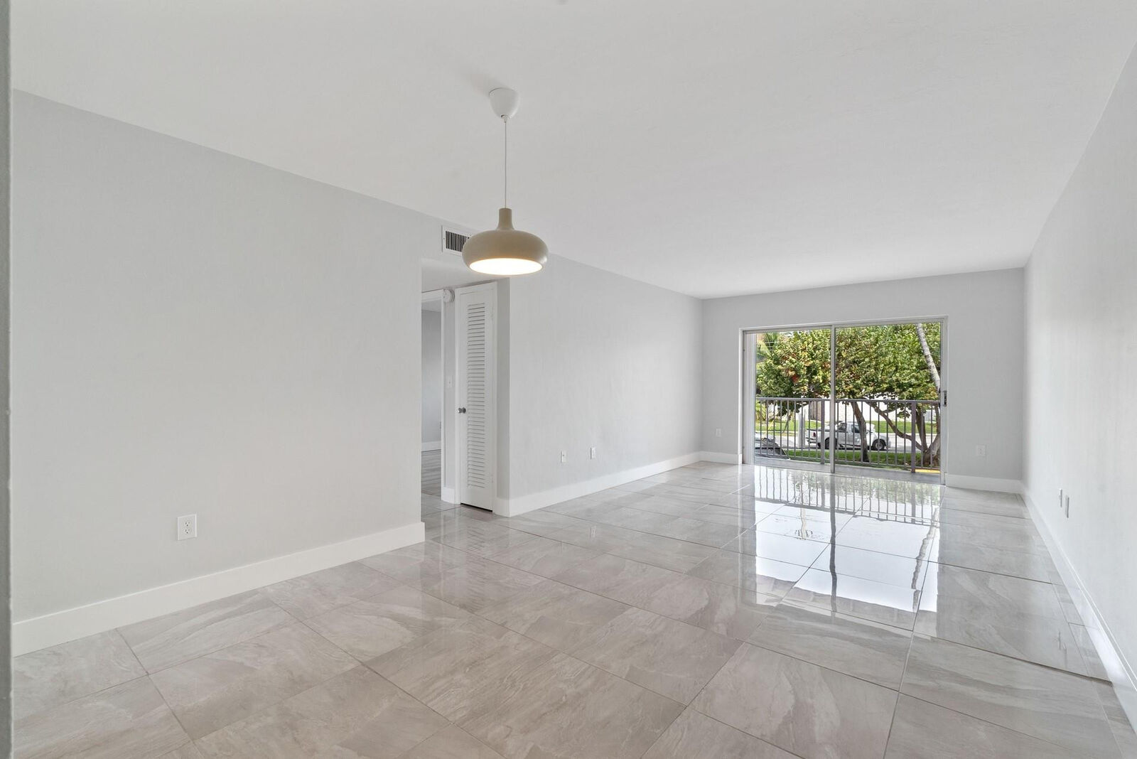 Property Photo:  7500 SW 82nd Street G209  FL 33143 