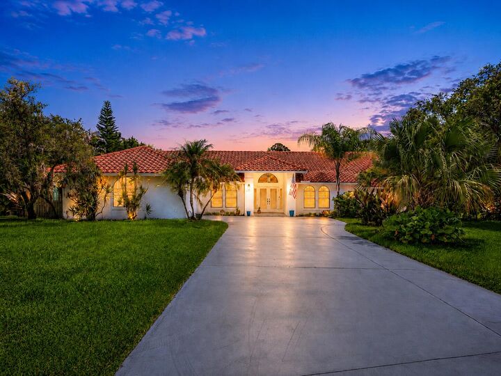 Property Photo:  1488 SE Colony Way  FL 33478 