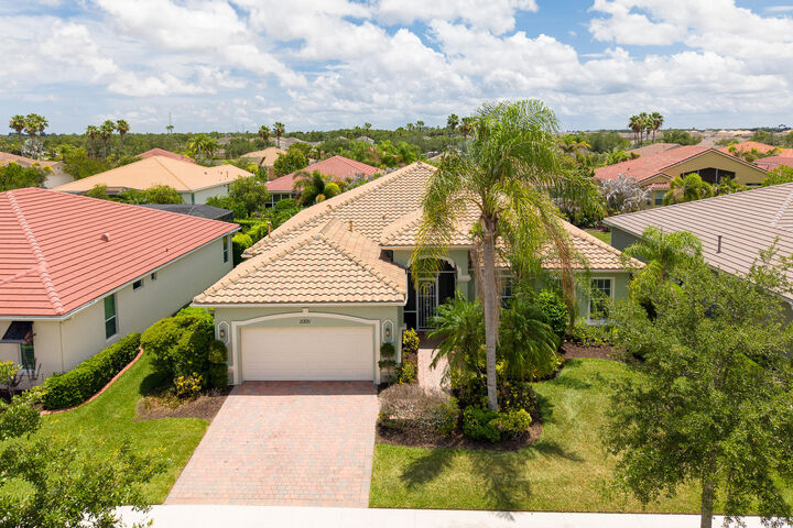 Property Photo: 11331 SW Aspen Lane FL 34987