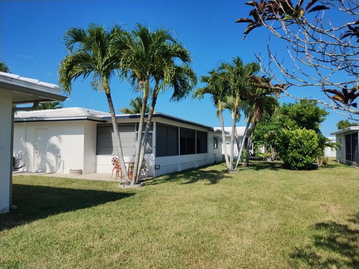 Property Photo: 6810 NW 75th Street FL 33321