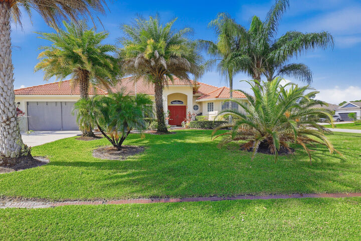 Property Photo:  1602 SW Cefalu Circle  FL 34953 