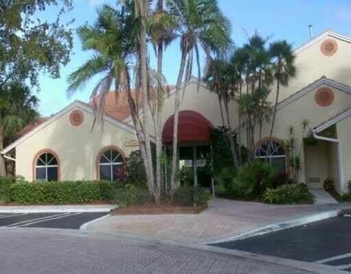 Property Photo: 1005 Coral Club Drive 1005 FL 33071