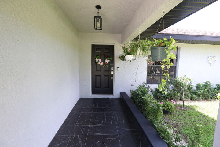 Property Photo:  3046 Buttercup Lane  FL 33852 