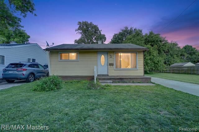 Property Photo:  5901 Ziegler Street  MI 48180 