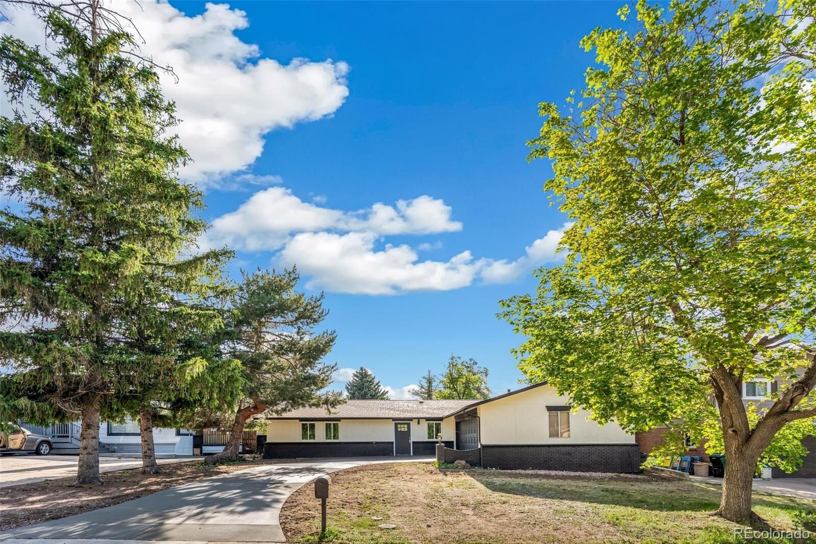 Property Photo:  279 S Revere Street  CO 80012 