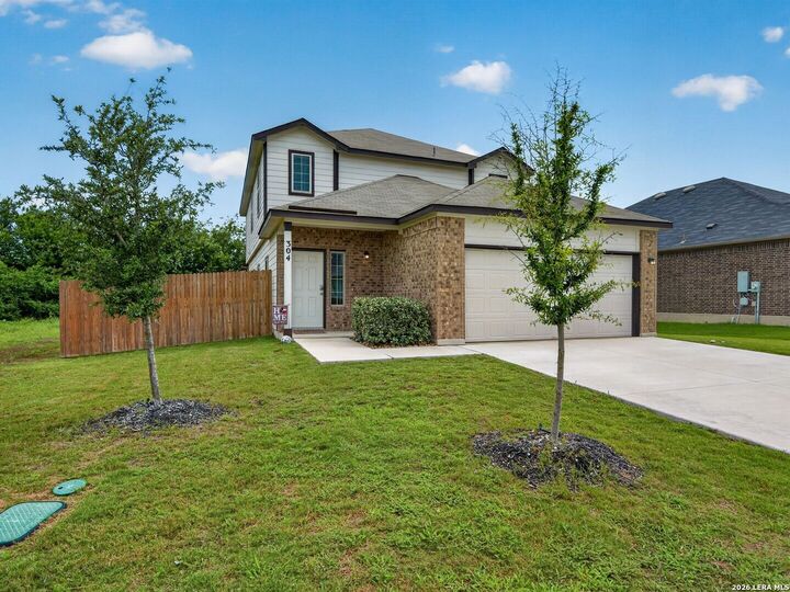 Property Photo: 304 Saddle Dawn TX 78108