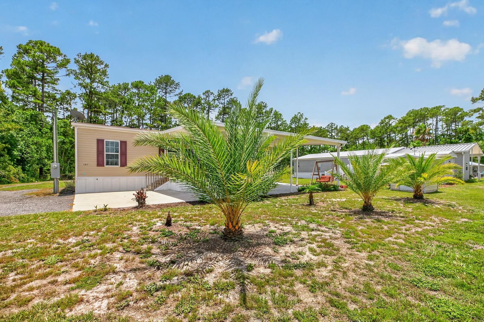 Property Photo: 101 Trout Trl FL 32112