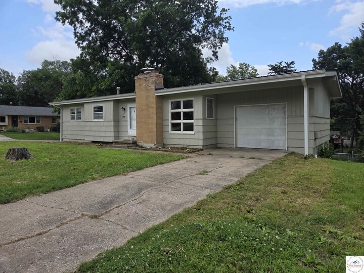 Property Photo: 1112 Montserrat Park MO 64093