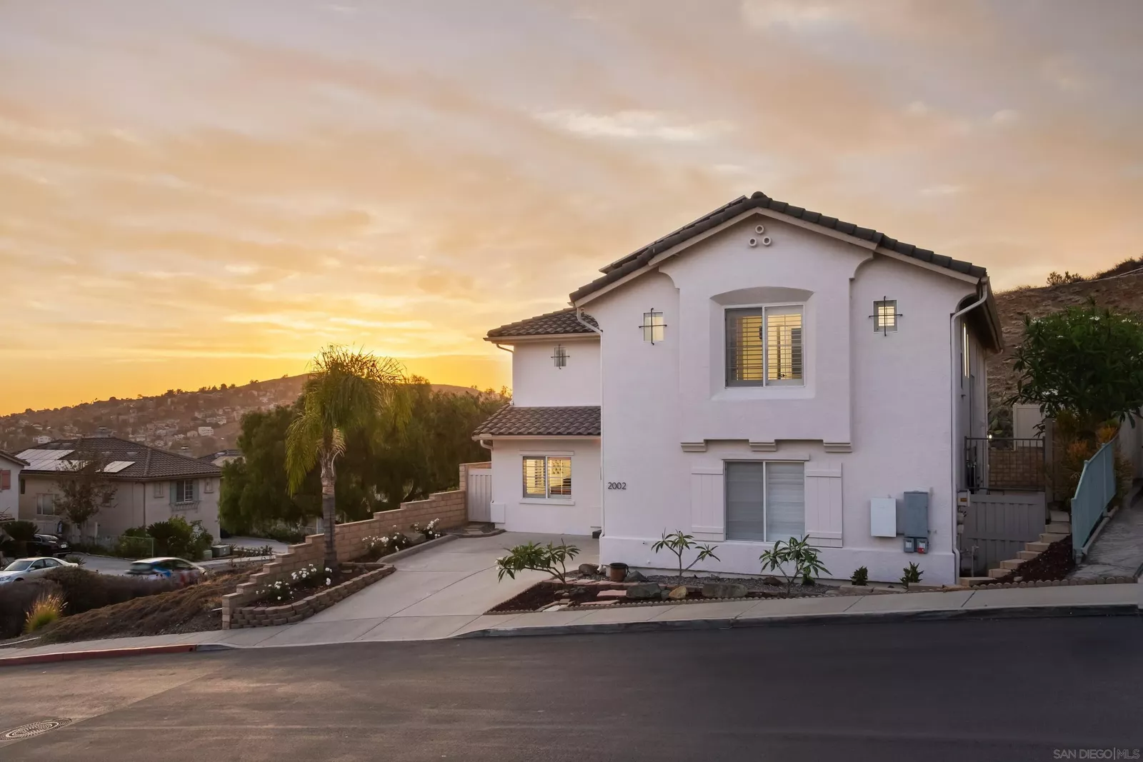 Property Photo: 2002 Pointe Pkwy CA 91978