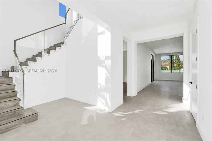 Property Photo: 13023 Davie Oaks Dr FL 33325