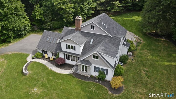 Property Photo: 890 Woodruff Street CT 06489