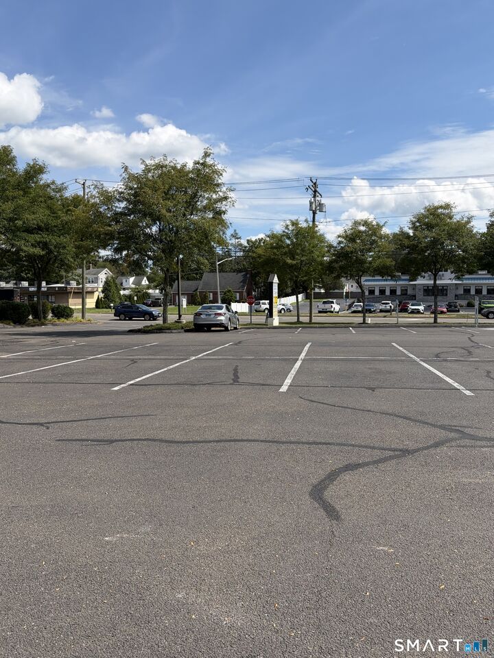 Property Photo:  323 Washington Avenue 6  CT 06473 