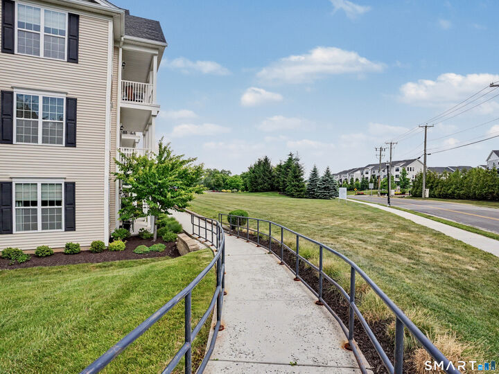 Property Photo:  104 Center Meadow Lane 104  CT 06810 
