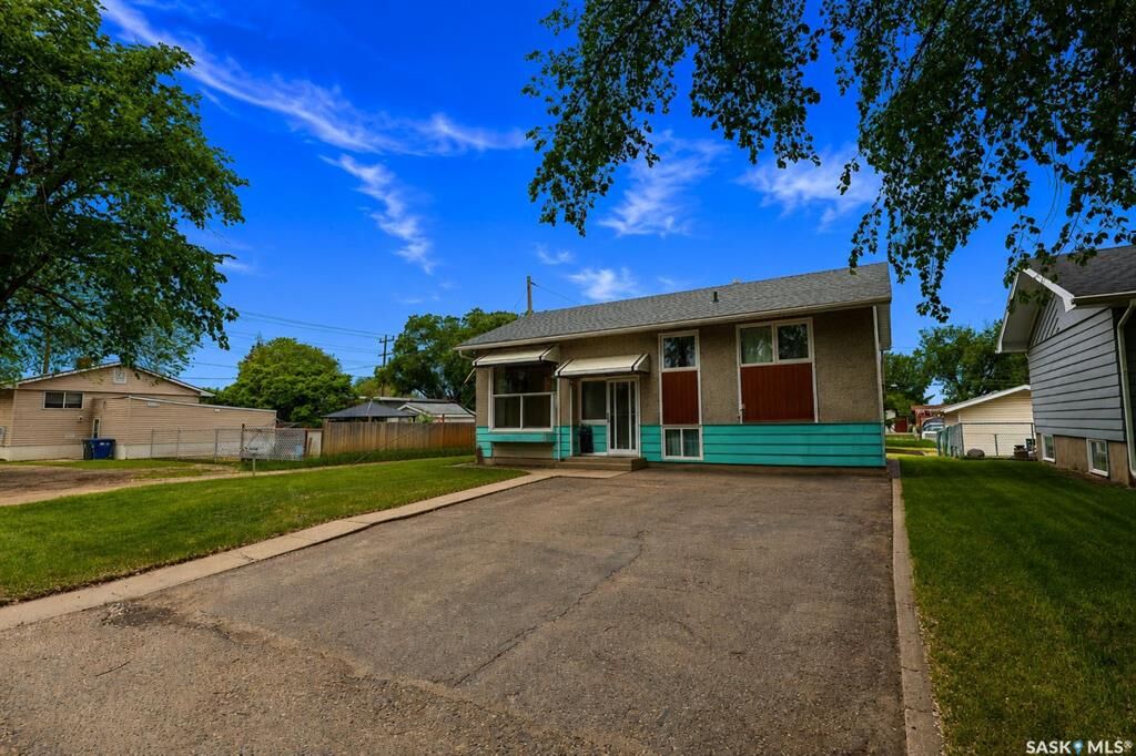 Photo de la propriété: 626 22nd Street E SK S6V 1P1