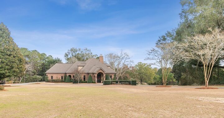 Property Photo: 11784 S US Highway 231 AL 36350