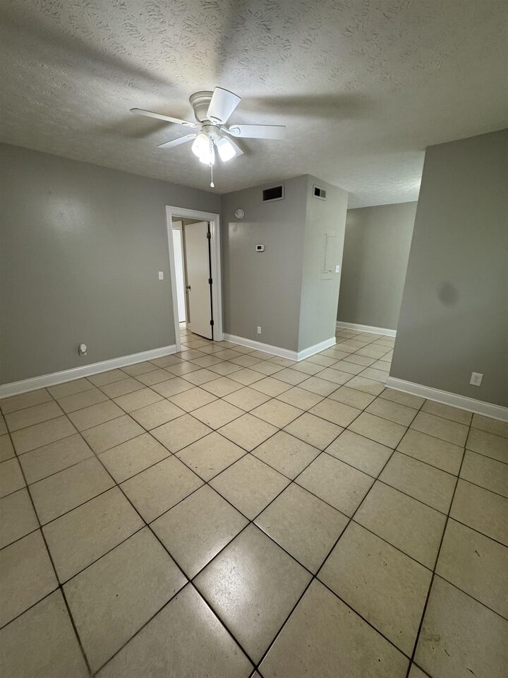 Property Photo:  820-3 California Street 3  FL 32304 