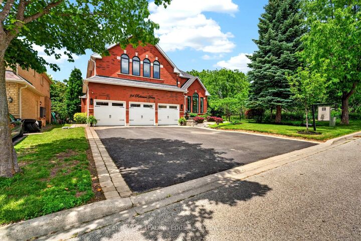Property Photo:  94 Roberson Drive  ON L1T 3Z6 