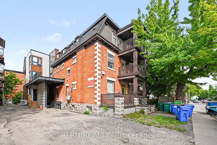 360 Friel Street — photo 1