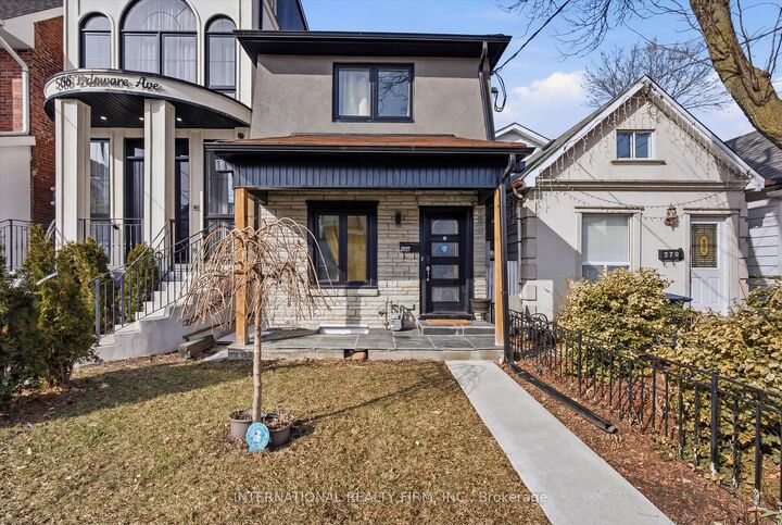 Property Photo: 568 Delaware Avenue N ON M6H 2V2