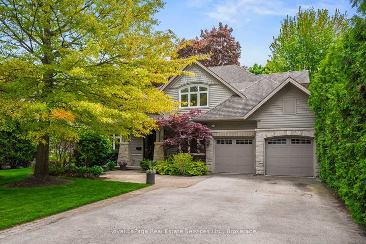 370 Christina Drive — photo 1