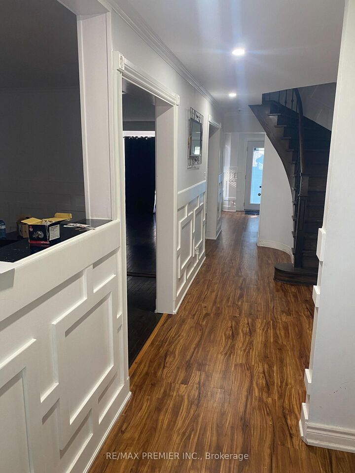 Property Photo: 68 Ritchie Avenue ON L1S 6S4