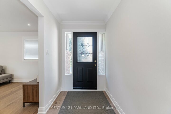 Property Photo: 21 Heda Court ON L1N 5Y9