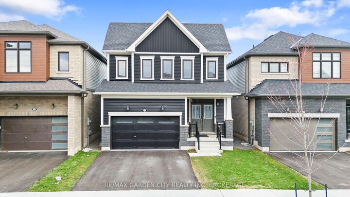 Property Photo:  111 Sunflower Crescent  ON L3B 0L1 