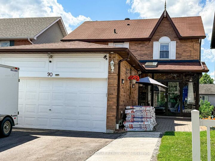 90 Chapman Drive — photo 1