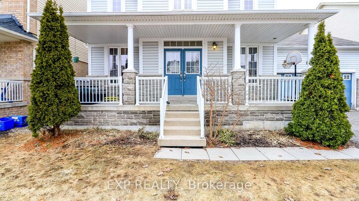 Property Photo:  29 The Queensway N/A  ON L4M 7H5 