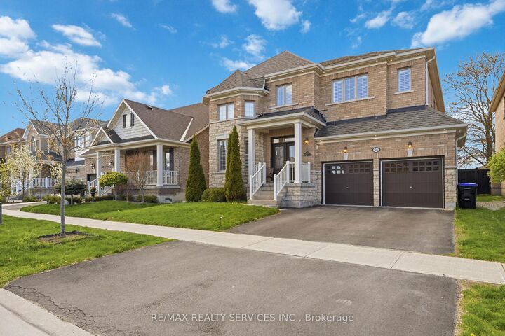 Property Photo: 104 Sharpe Crescent ON L0G 1W0
