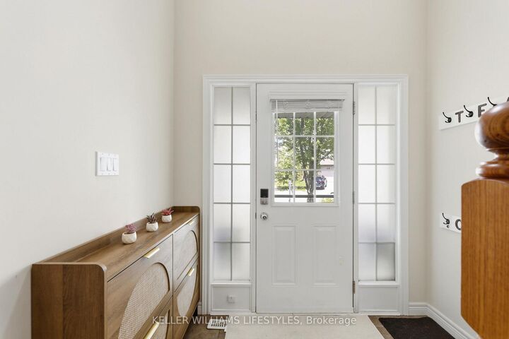 Property Photo: 1127 Foxhunt Road ON N6G 0C3