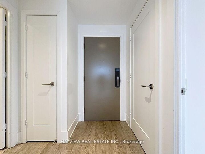 Property Photo:  10 York Street 4110  ON M5J 2Z2 