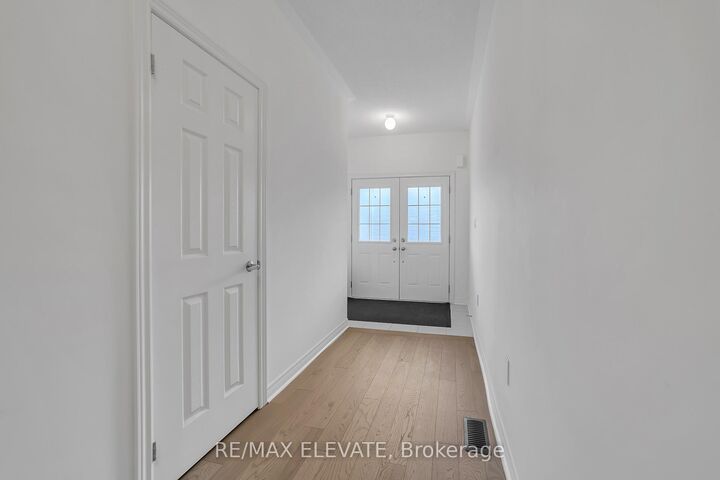 Property Photo: 1208 Jim Brewster Circle ON L1K 1A5