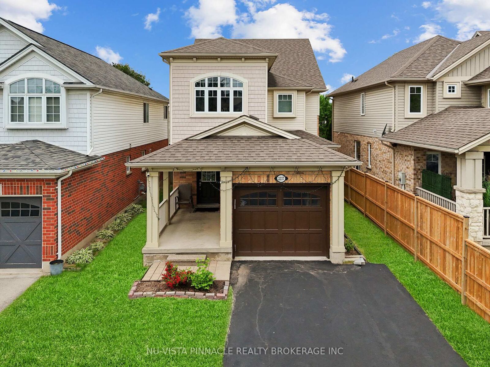 Property Photo: 3237 Bayham Lane ON N6P 1V8